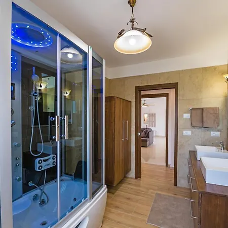 Clara Vila Alberobello