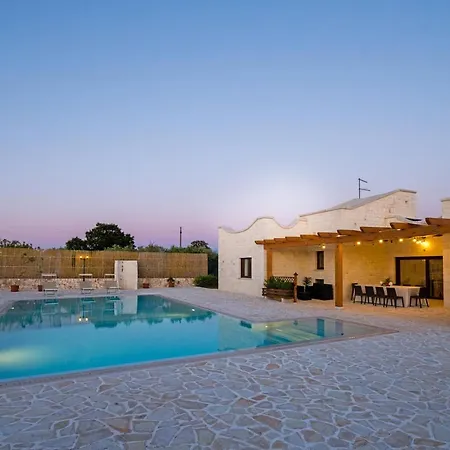 Clara Villa Alberobello