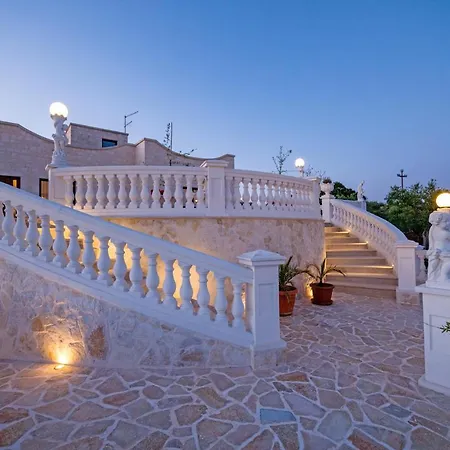 Clara Villa Alberobello