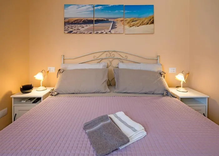 Clara וילה אלברובלו